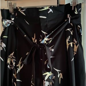 Black, floral, wide leg, tie pants. Sooooo cute.